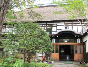 Отель Yokokura Ryokan  Нагано